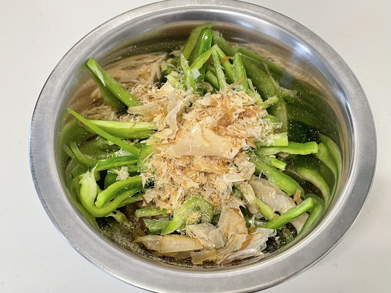 ○じゃがいもとピーマン糸蒟蒻の鰹節炒めホットクック部