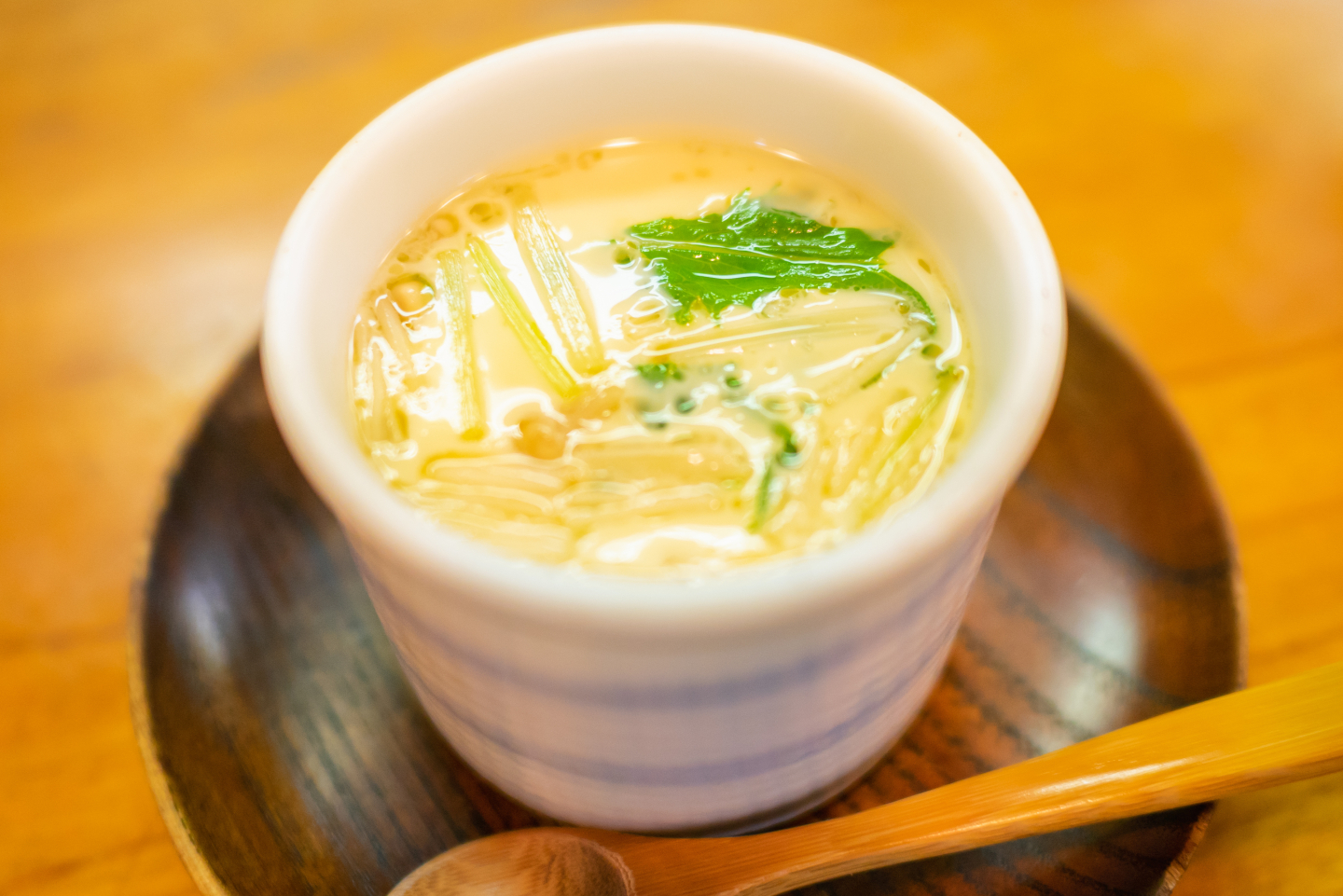 すき焼きのレシピ おすすめ具材や割り下の味付けまで ：白ごはん.com