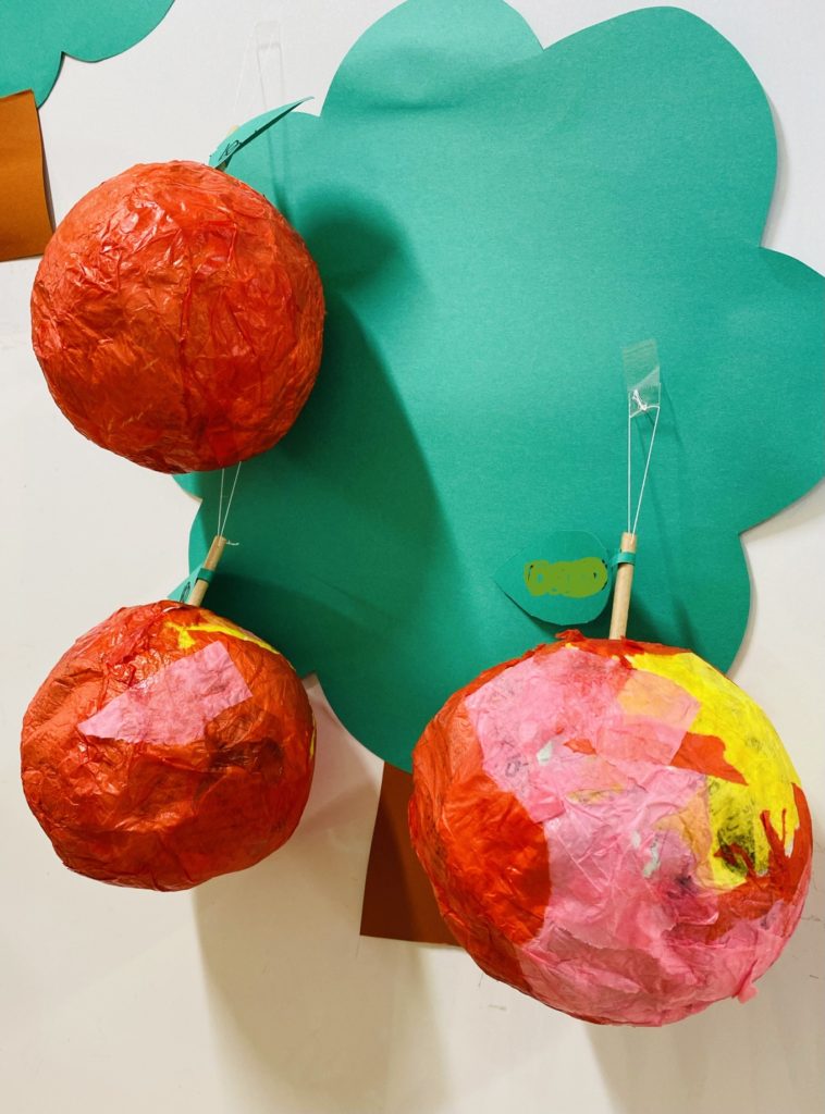 簡単工作『りんごのクラフトでんぐり１』Baby教室シオ