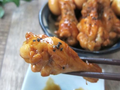 ナンプラーの香りで食欲アップ！「鶏手羽元の黒酢さっぱり煮」料理家さんのレシピアマノフーズ公式ブランドサイト