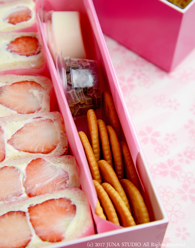 キッズが大好き２種のサンドウィッチピクニック弁当☆ぱおのおうちで世界ごはん☆