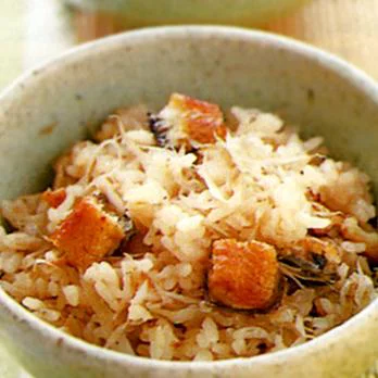 コレのために「うなぎのタレ」常備してます! 本当は教えたくない うま〜い食べ方!「あっという間に平らげちゃう!」3選ヨムーノ