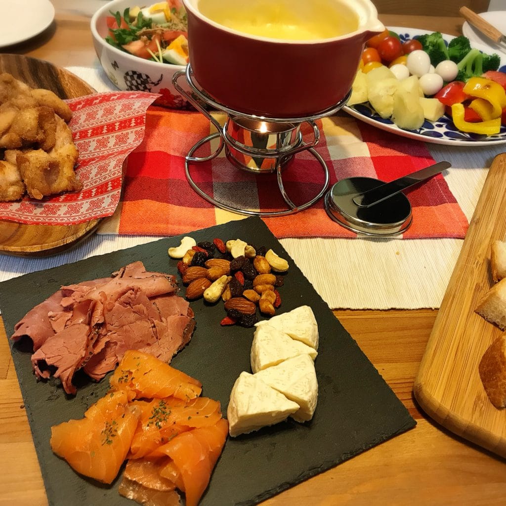 濃厚な味わい♪ レンジチーズフォンデュ