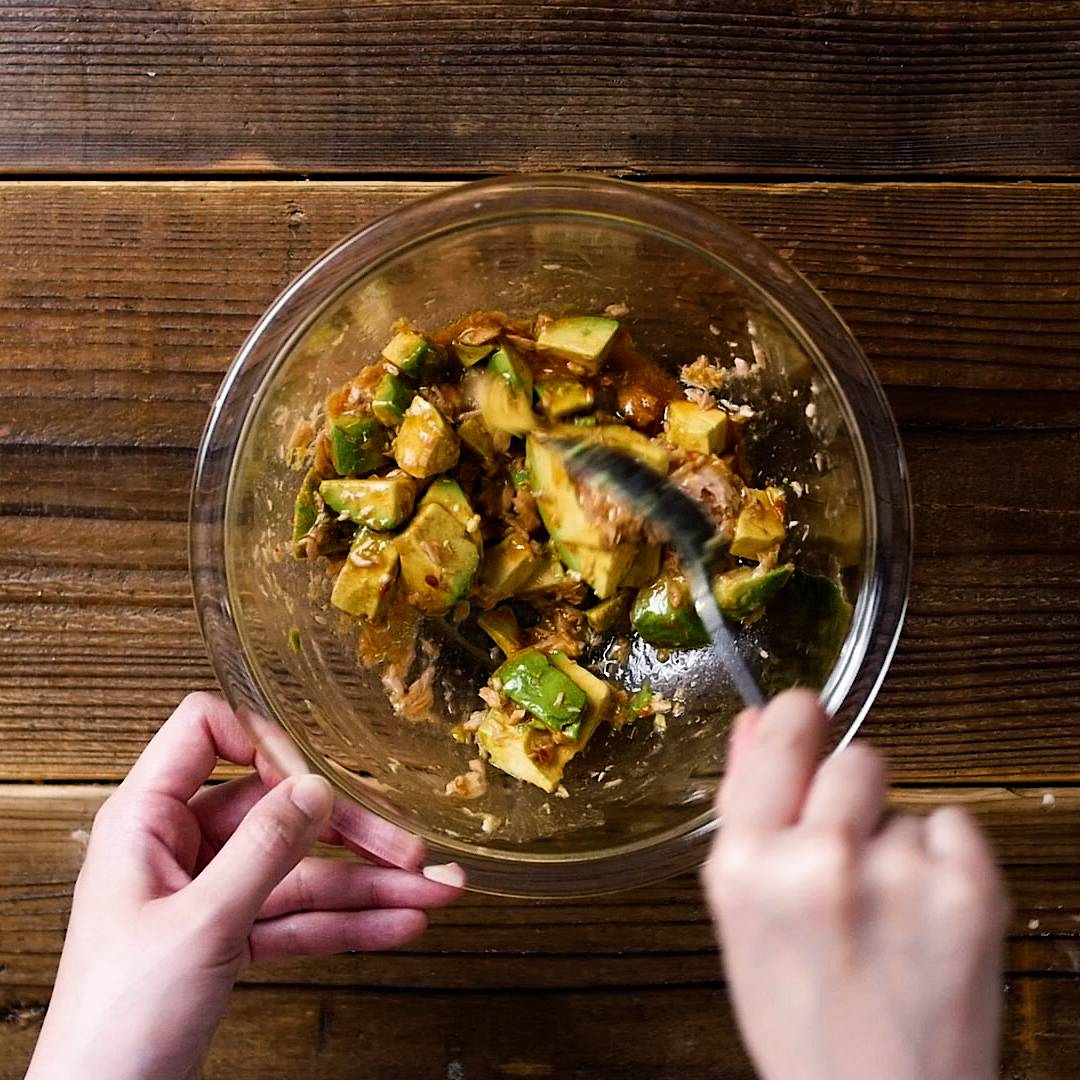 レシピ 半熟卵とツナとアボカドのやみつきナムル - しにゃごはん blog