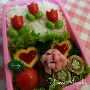 Amazon.co.jp: アーネスト Arnestキャラ弁おにぎり 型ミニサイズ手づかみ食べ 幼児食かんたん型抜きうさぎと ひよこのmini×2セット大手飲食店愛用ブランド A-76901 : ホーム&キッチン