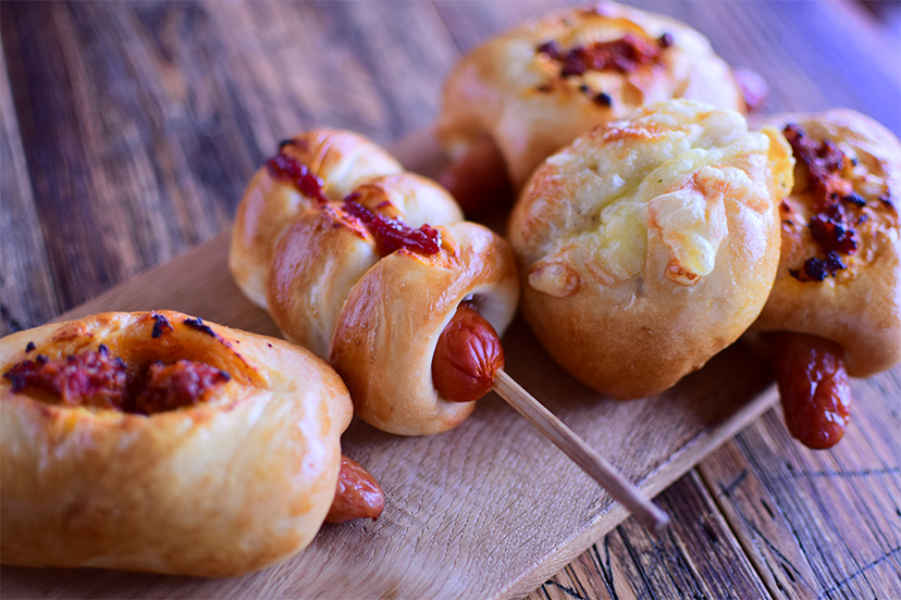 ホットケーキミックスで簡単！「フライパンウインナーロール」 - 朝時間.jp