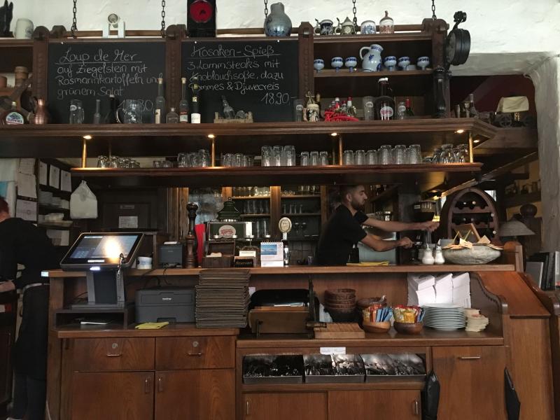 フランクフルトで美味しいウインナー食べたければ中央駅が最強だった件 - Once in a lifetime