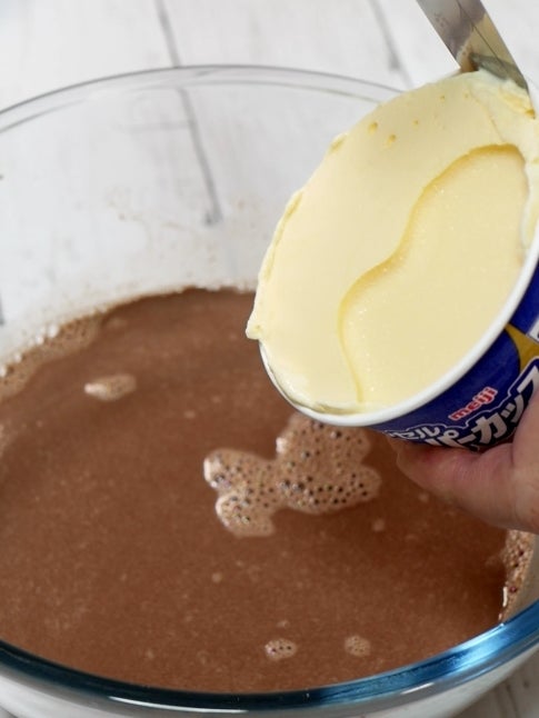 材料3つで作れる！丸ごと牛乳パックのチョコムース - YouTube