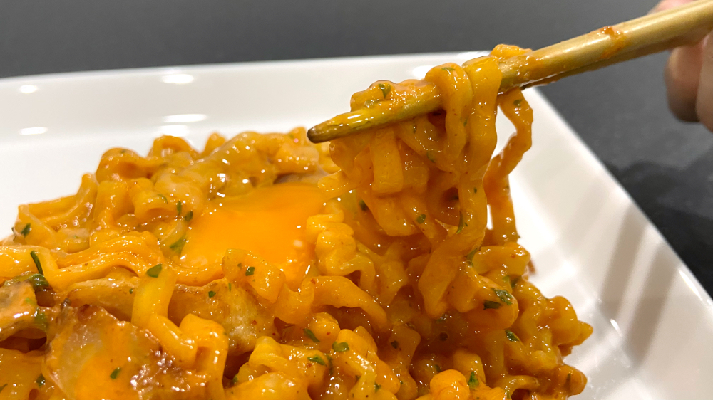 甘辛ブルダックのクリームカルボアレンジ