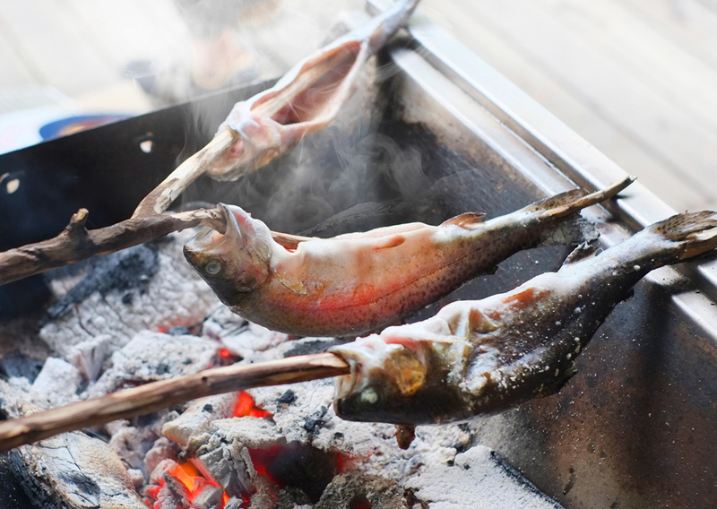 レシピ ニジマスの塩焼き＠多摩湖駅前フィッシングエリア＆簡単アルミホイル焼きあした、釣りいこ! 通信