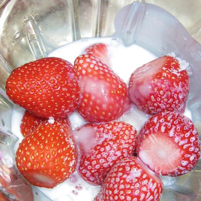 基本からアレンジまで！思わずつくりたくなる「いちごミルク ミキサーなし」のレシピ集クックパッド