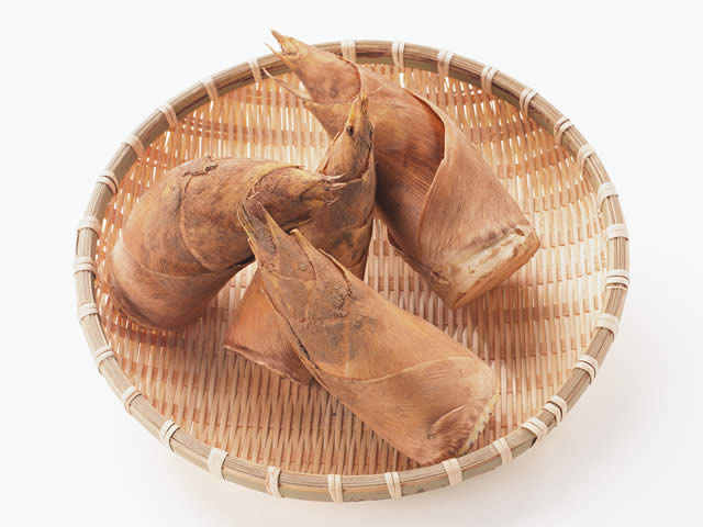 京たけのこの含め煮洛市は京都の伝統と文化をお届けします