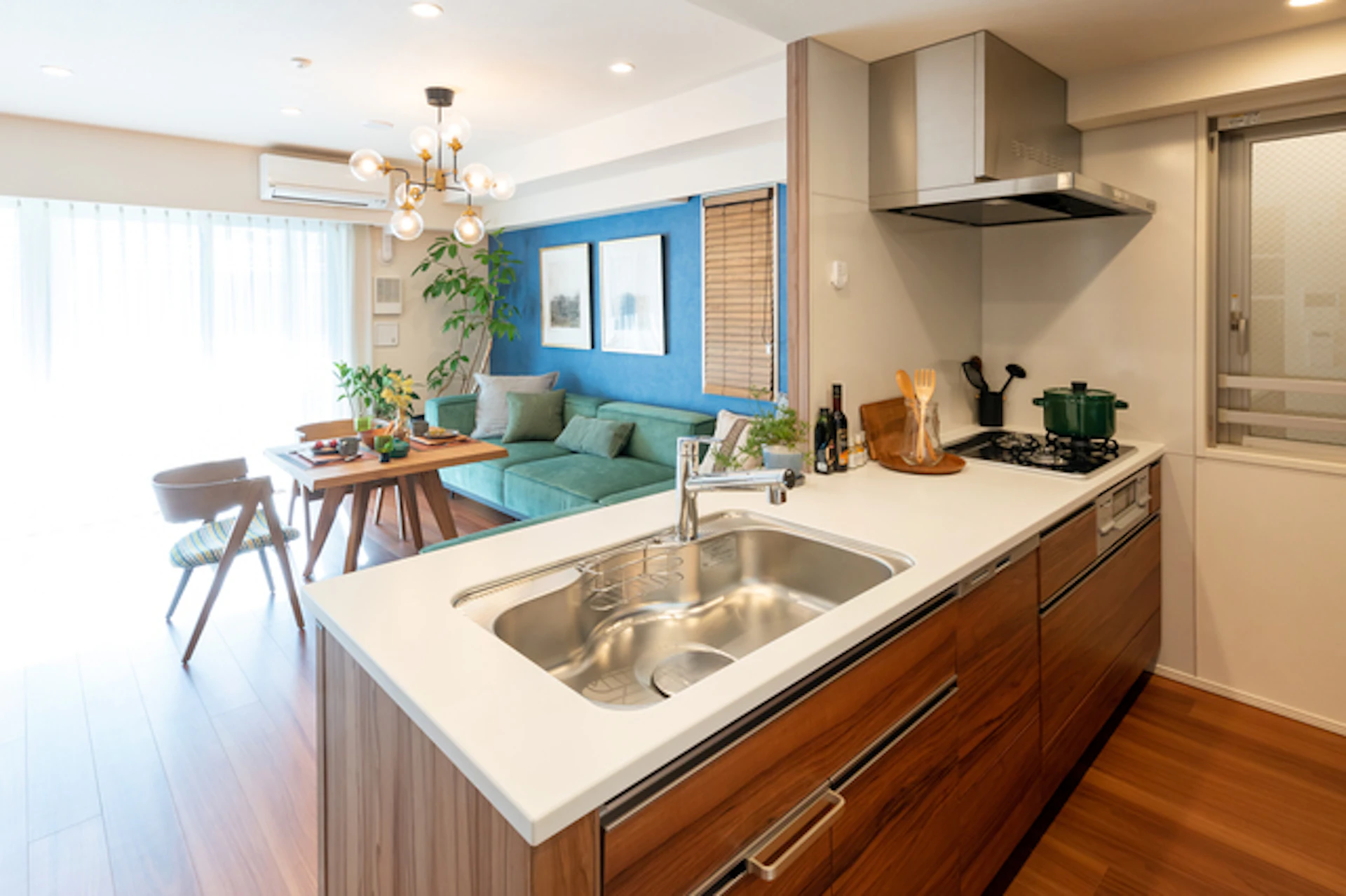 Takara standard システムキッチングレーシア株式会社亜久里工業