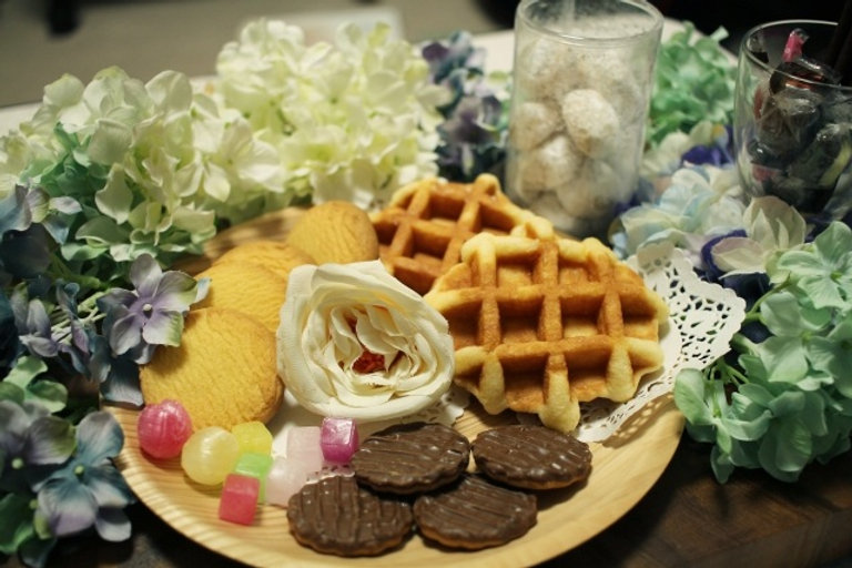 お皿に盛られたクッキー 写真素材5952827- フォトライブラリ