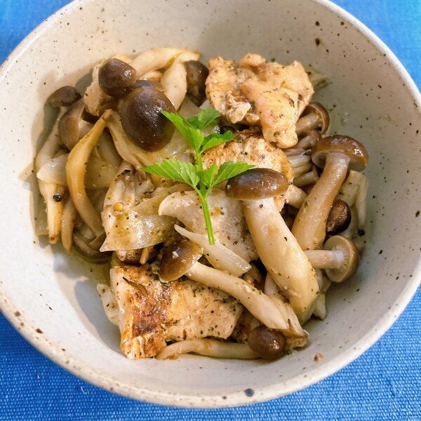 鶏とじゃがいものアヒージョ