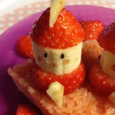 🌈☁ 本日紹介する献立は🌸ひな祭り献立🌸 ・ひしもち風ごはん ・鶏マヨ焼き ・チンゲンサイの白和え ・すまし汁 ・三色クッキー ごはん とおやつは、ひしもちの形にしました🧸✨ 作り方はサイトにのっていますので、 ぜひプロフィールから遊びに来て下さいね🎀はぴ