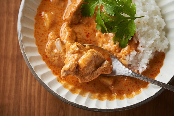 基本からアレンジまで！思わずつくりたくなる「鶏胸肉 生クリーム バターチキンカレー」のレシピ集クックパッド