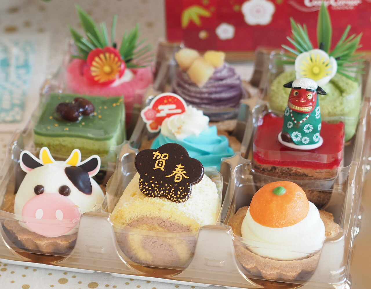 銀座コージーコーナー 2023年スイーツ初め！プチケーキ「スイーツおせち」
