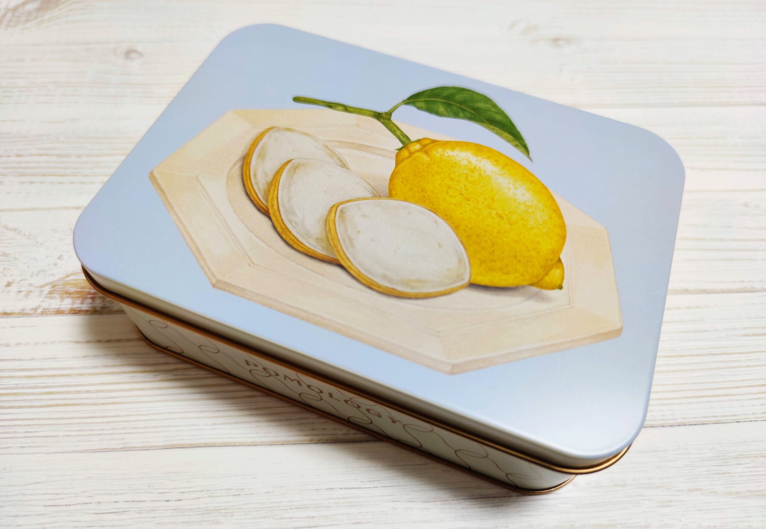 贈り物にも♡ POMOLOGY ポモロジー のクッキーボックスLEE