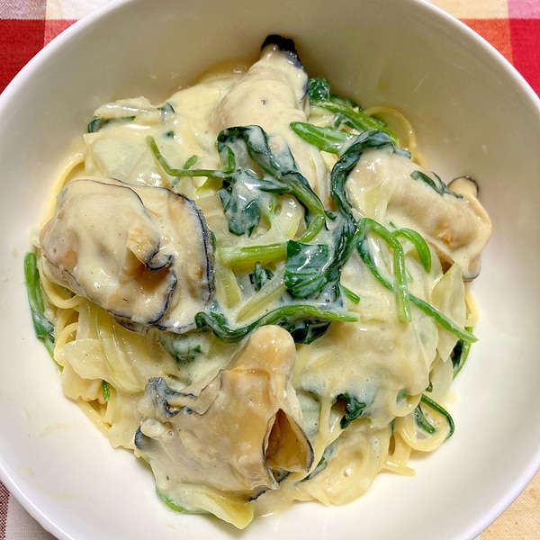 牡蠣とほうれん草のクリームソースパスタSETOUCHI OYSTER