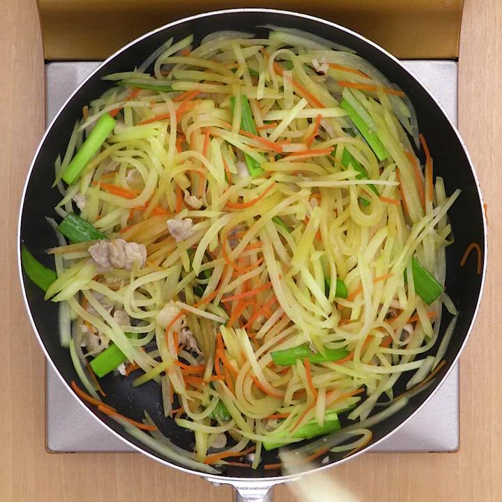 初めてづくし。青パパイヤとツナの炒めもの♪ジーマミ豆腐 - 小太郎のまんぷく日記