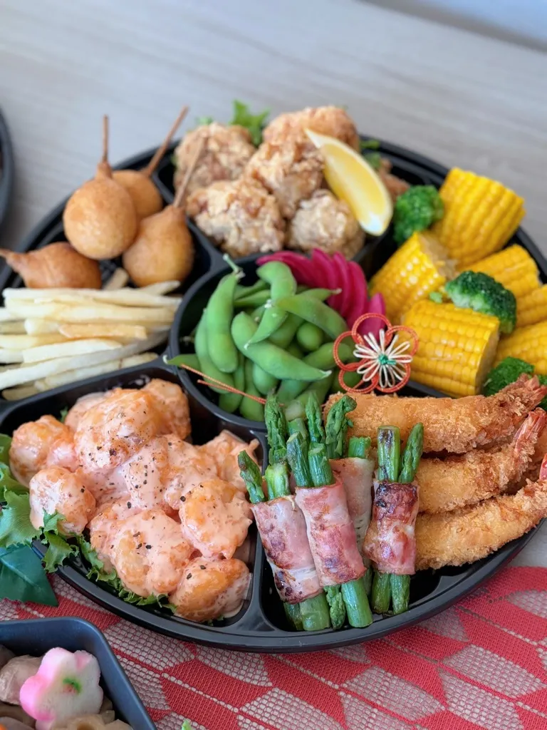 おせちの盛り付けにも！ ハムのフラワーカナッペレシピ