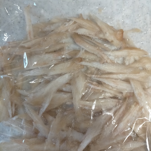 使いきれないゴボウは冷凍保存が最適！おいしく解凍するコツも紹介