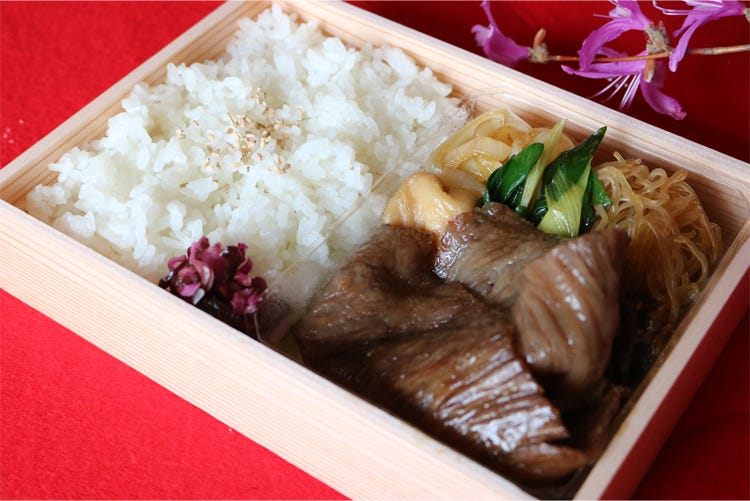 牛しぐれ煮弁当 1,620円四季御膳 まごころ - くるめし弁当