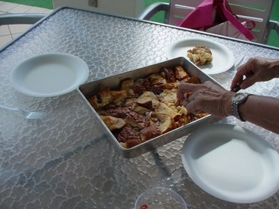 美味しいという意味のハワイ語の「'ono オノ 」と英語の「delicious デリシャス 」を組み合わせた OnoliciousBurger オノリシャスバーガー 🍔ギューっと潰して食べればじゅわーと旨みが口いっぱいに広がり、色んな味が楽しめるので飽きずに意外とペロリと😋🍴 まだ