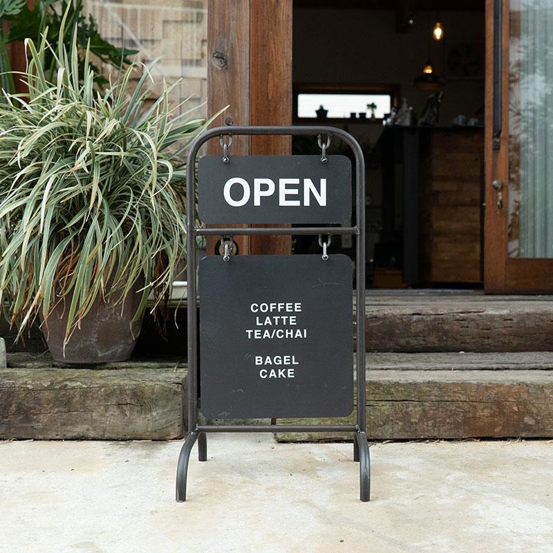 南アフリカにある2つのカフェのロゴデザインとブランディング事例ASOBOAD