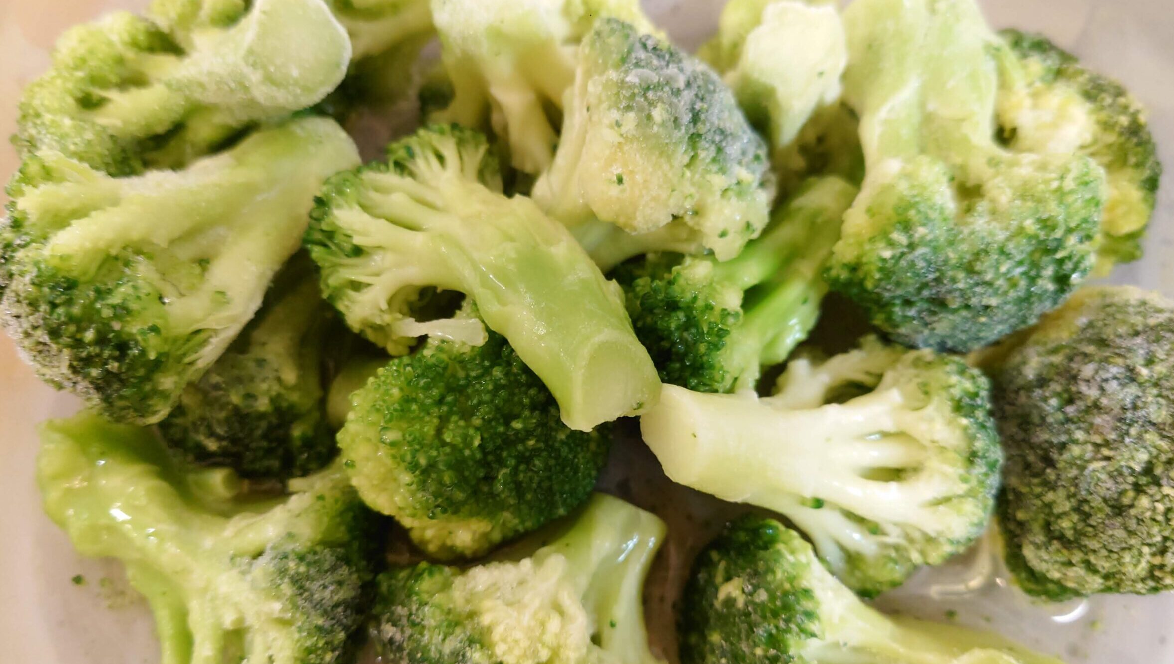 手づかみ食べに☆やわらかブロッコリーの茎 レシピ・作り方 by ミートソース - 楽天レシピ