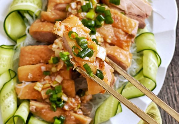 黒酢ソースの中華風よだれ鶏 - 業務用たまり醤油仕入れ工場 ヤマミ醸造のたまり醤油の仕入れはお任せ