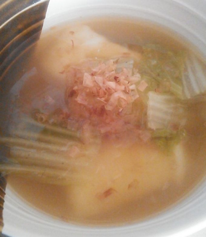 旨み豊かなお雑煮 簡単つゆと鶏もも肉で！