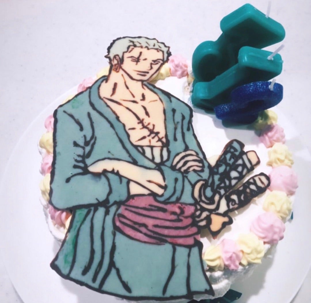 バースデーケーキに、ワンピースのルフィの手配書をプレートでトッピング大阪市東住吉区パティスリーデコ