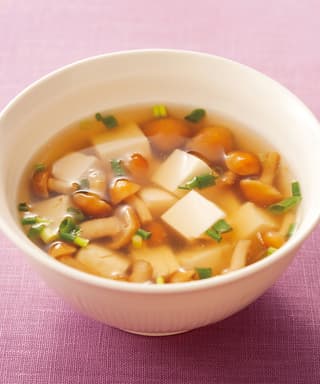 豆腐となめこの簡単スープ