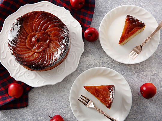 りんごタルトタタンケーキ 18cmケーキ型 おいしさ満点！カリフォルニア・レーズンレシピ MOGUMOGUraisins