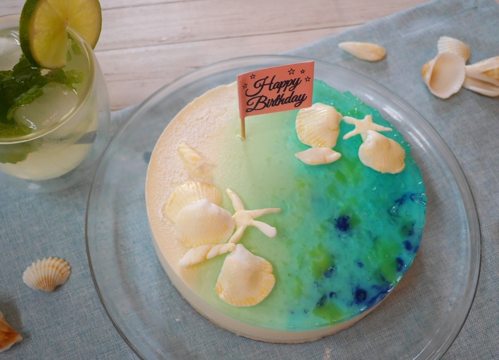 島と海を表現したケーキ「宝島-Treasure island-」 - 大阪ベイ経済新聞