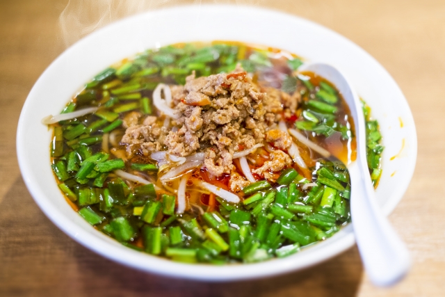 名古屋台湾ラーメンのレシピ業務用ラーメンスープ・タレ.com業務用ラーメンスープ、たれ、ガラスープのことなら和弘食品へ