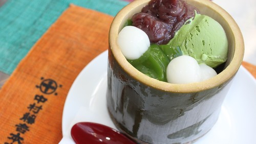 京都のおすすめ抹茶スイーツ13選！老舗の有名店から外せない食べ歩きスイーツやお土産まではらへり