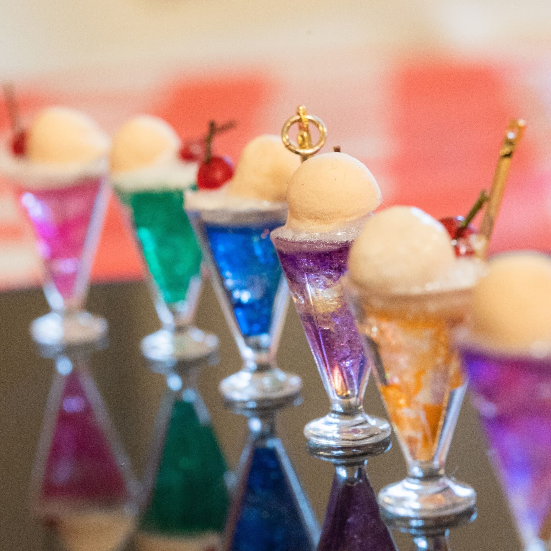 粘土で作るロールケーキのミニチュア