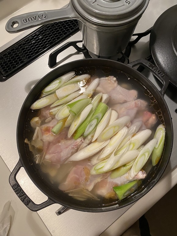炊飯器でお肉柔らか♪簡単鶏手羽元と大根のサムゲタン風 : ぱおの簡単おうちごはん Powered by ライブドアブログ
