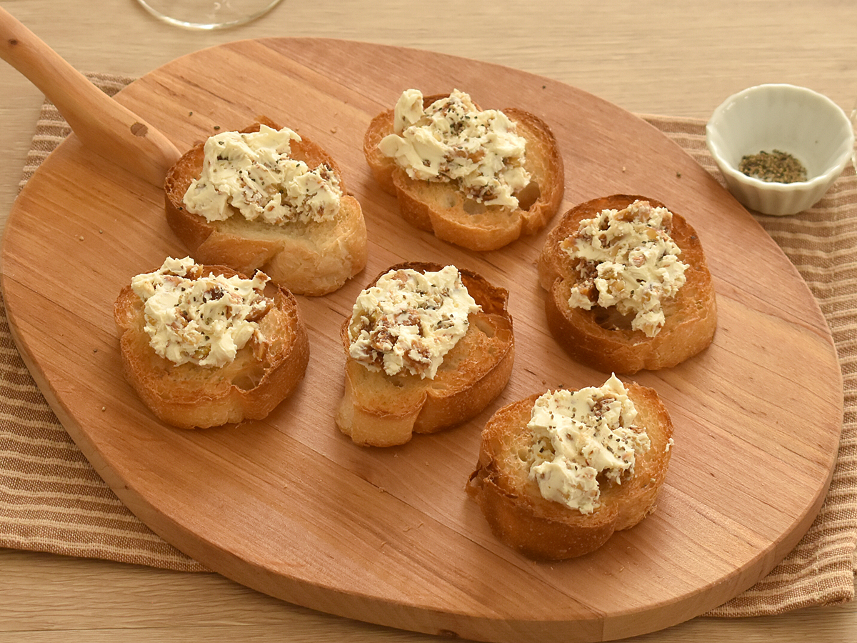 クリームチーズのカリカリおつまみ