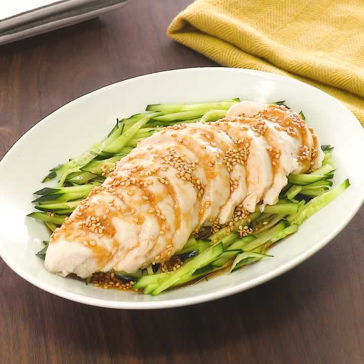 塩糀でしっとり！ハーブサラダチキン