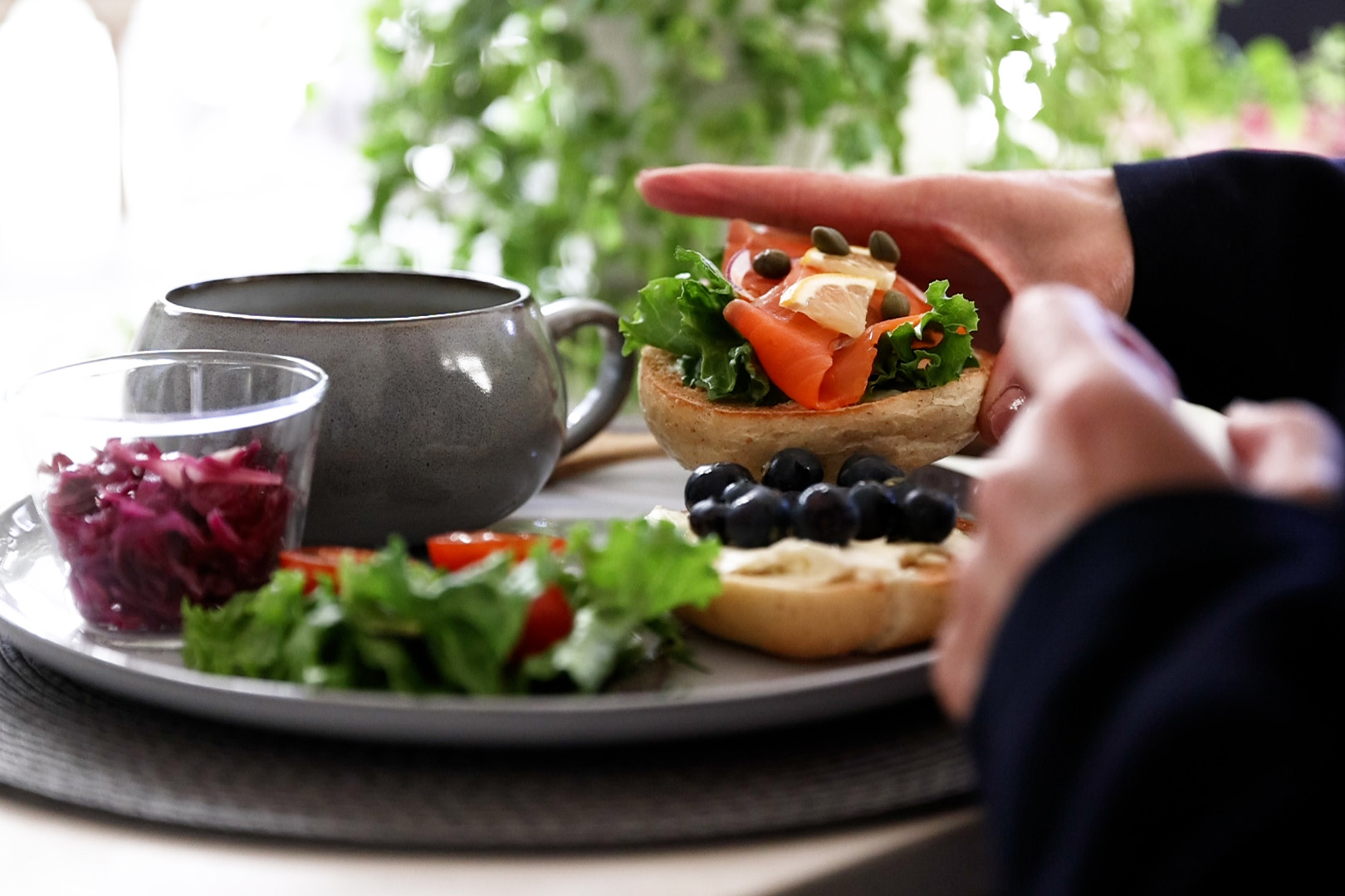 簡単で美しい「ワンプレートおせち」の盛り付け方＆豪華に見えるおすすめの器をご紹介