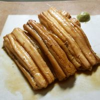 楽天市場 おつまみ 焼き穴子 あなご 256g ピリ辛スパイス こんがり 焼きあなご ふんわり 手軽に割ける アナゴ ロール やわらか 大容量 業務用: 函館マルユウ漁業部 楽天市場店