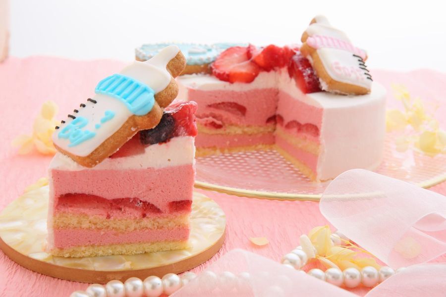 手作りケーキ クリスマスに！切ってびっくり「中につめつめ サプライズケーキ」 画像1 7- レタスクラブ