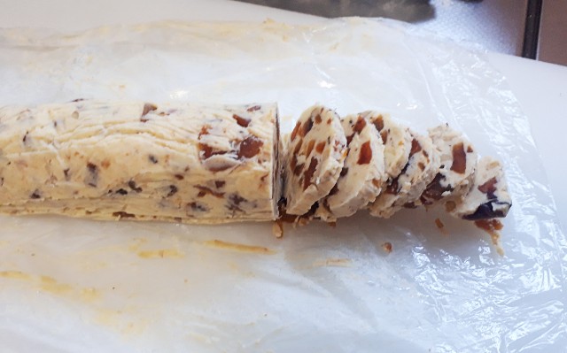 冬の風物詩、干し柿づくり博多日本酒吟醸香