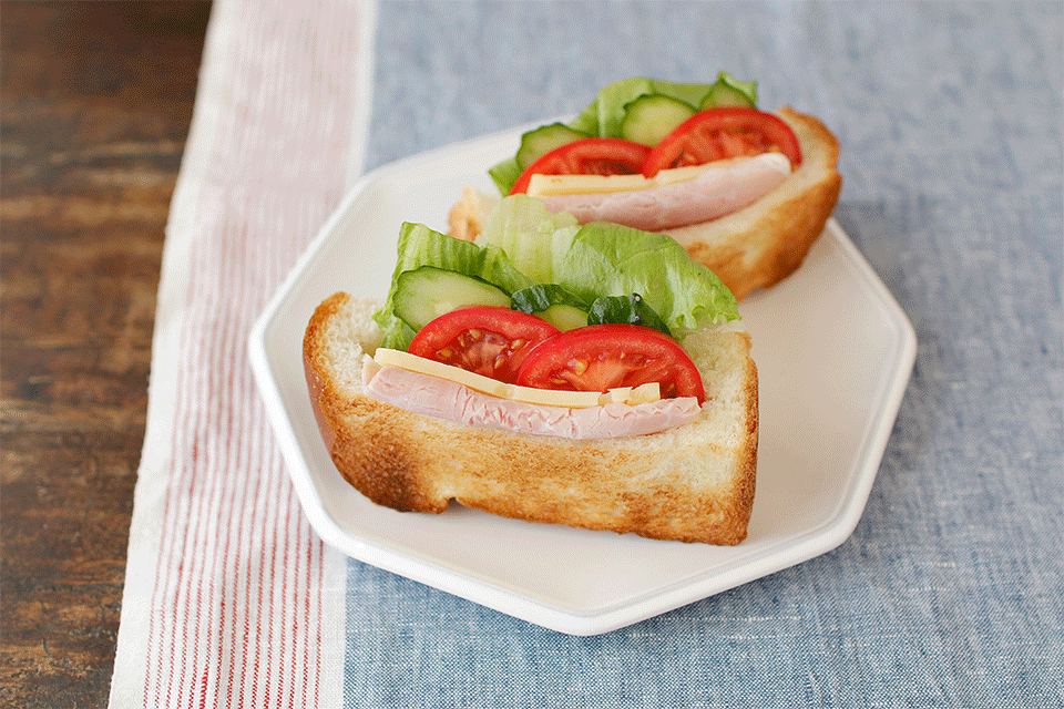 サクッと香ばしいパン＆トロ～リ具材のホットサンドレシピ8つ 人気の韓国風トーストなどフライパンでできるサンドも紹介1 3女性セブンプラス