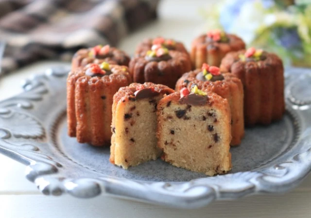 パヌレもシュヌレも気になる!かわいくておいしいカヌレ型を使ったアレンジスイーツおうちごはん