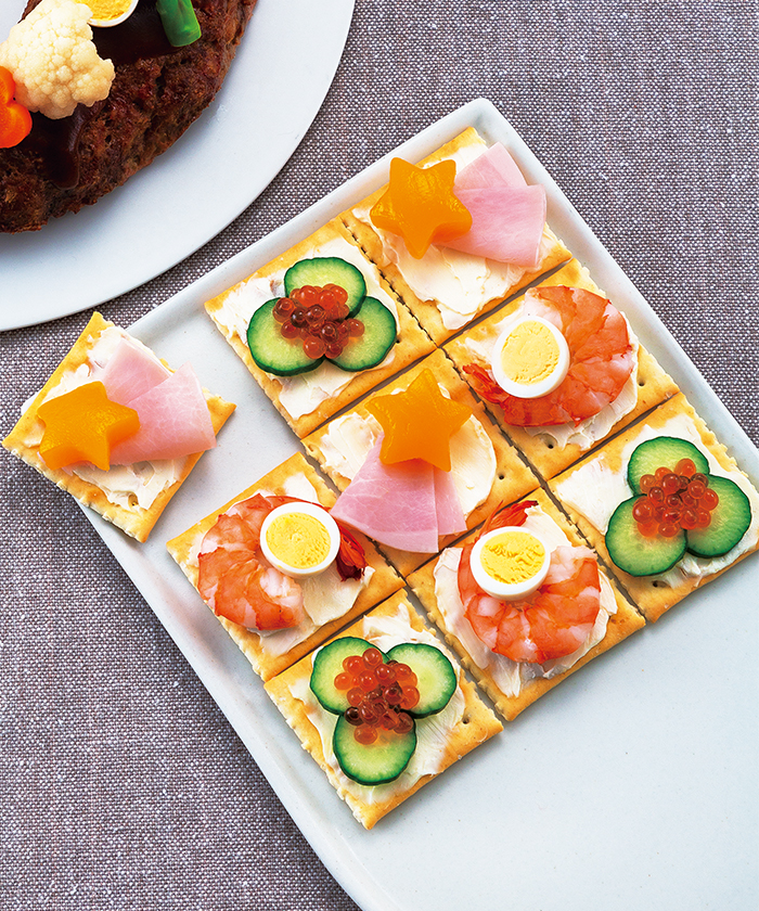 こんばんは。 7月17日は娘の12歳の誕生日でした✨ 息子の部活の大会などがあって少し遅れましたが、先週末にお誕生日会をしました😊 お誕生会のリクエストは、今年も｢おうち縁日｣✨中２の息子が、今年もはりきって料理をしてくれました😊 縁日メニューは ・たこ焼き